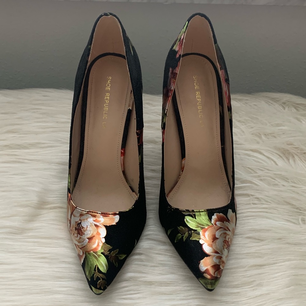 Black floral heels